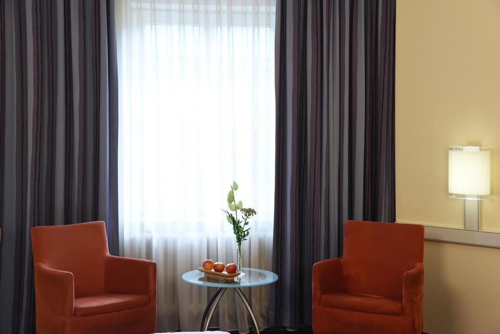 Intercityhotel Stuttgart Kültér fotó