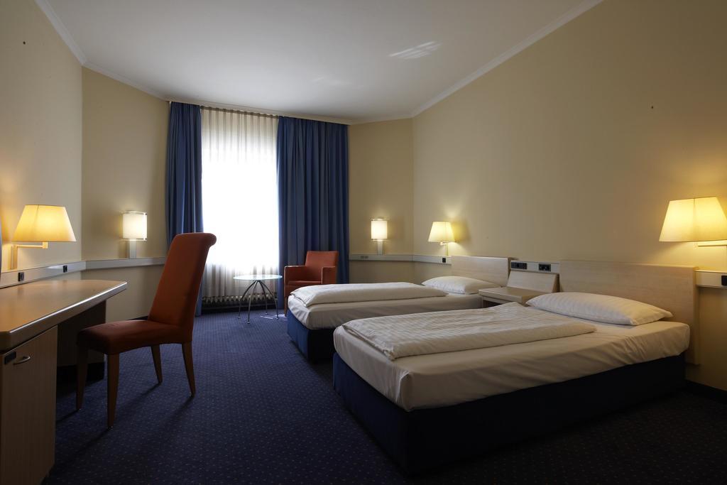 Intercityhotel Stuttgart Szoba fotó