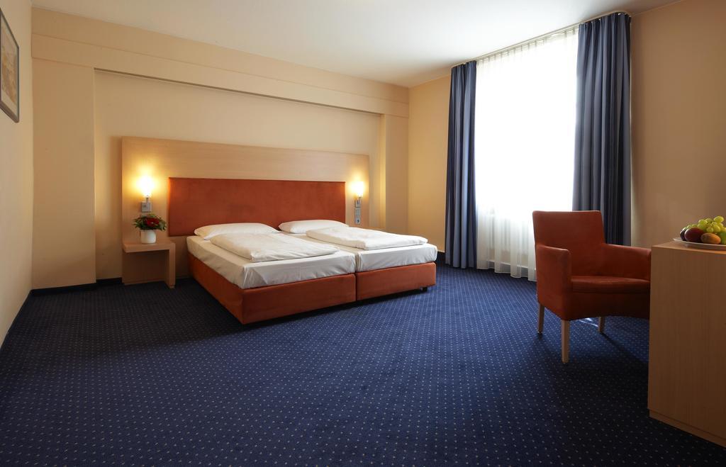 Intercityhotel Stuttgart Kültér fotó