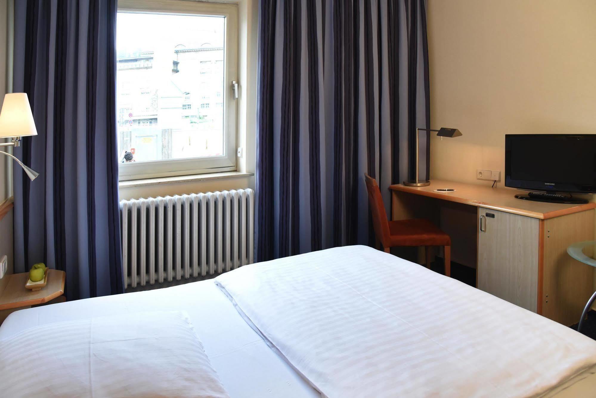 Intercityhotel Stuttgart Kültér fotó